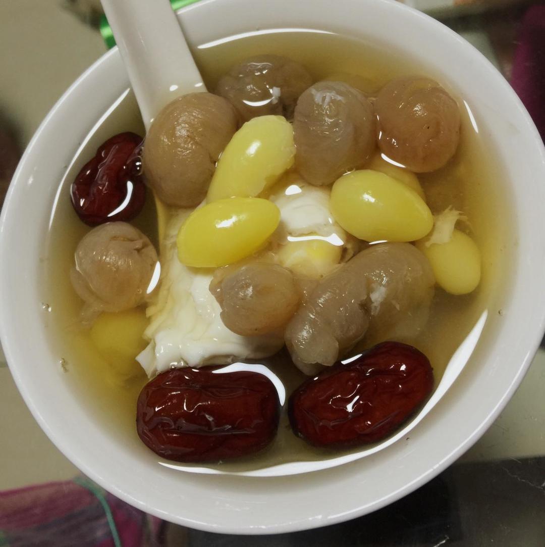 桂圆白果红枣鸡蛋的做法