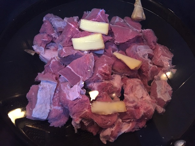 红油牛肉火锅的做法 步骤1