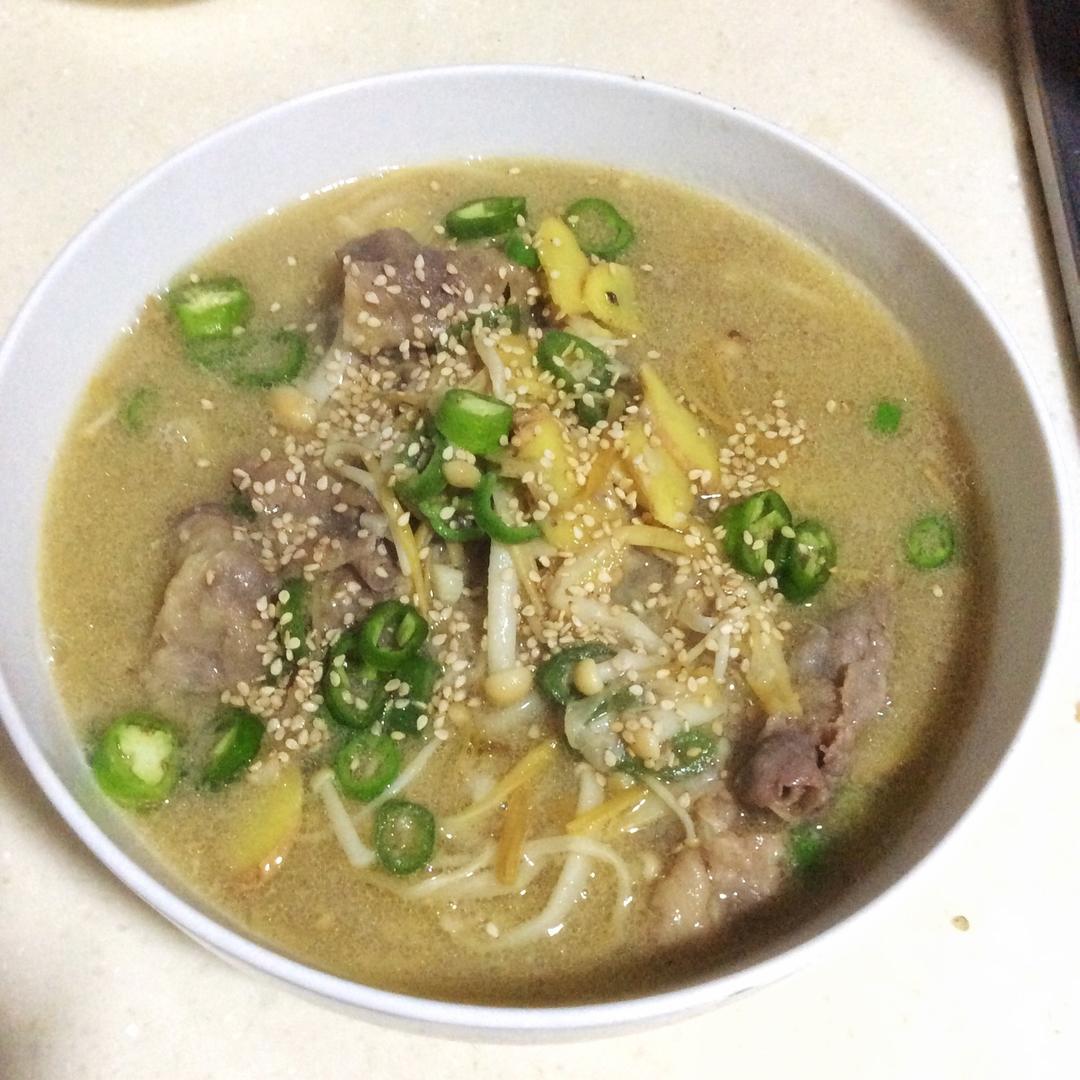 酸汤肥牛