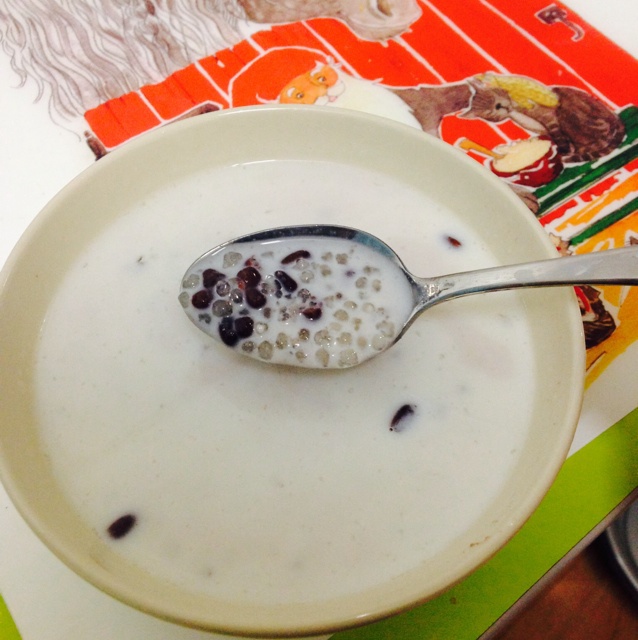 红豆牛奶西米露