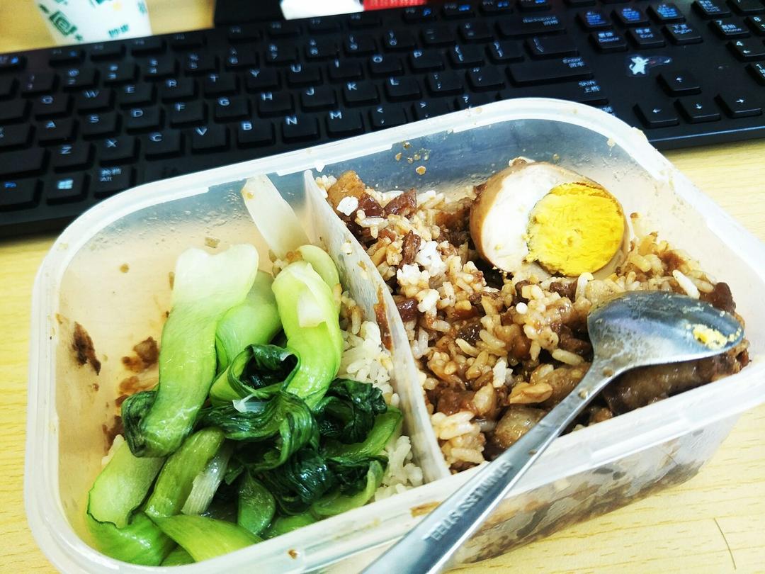 一碗高颜值有内涵的台湾卤肉饭