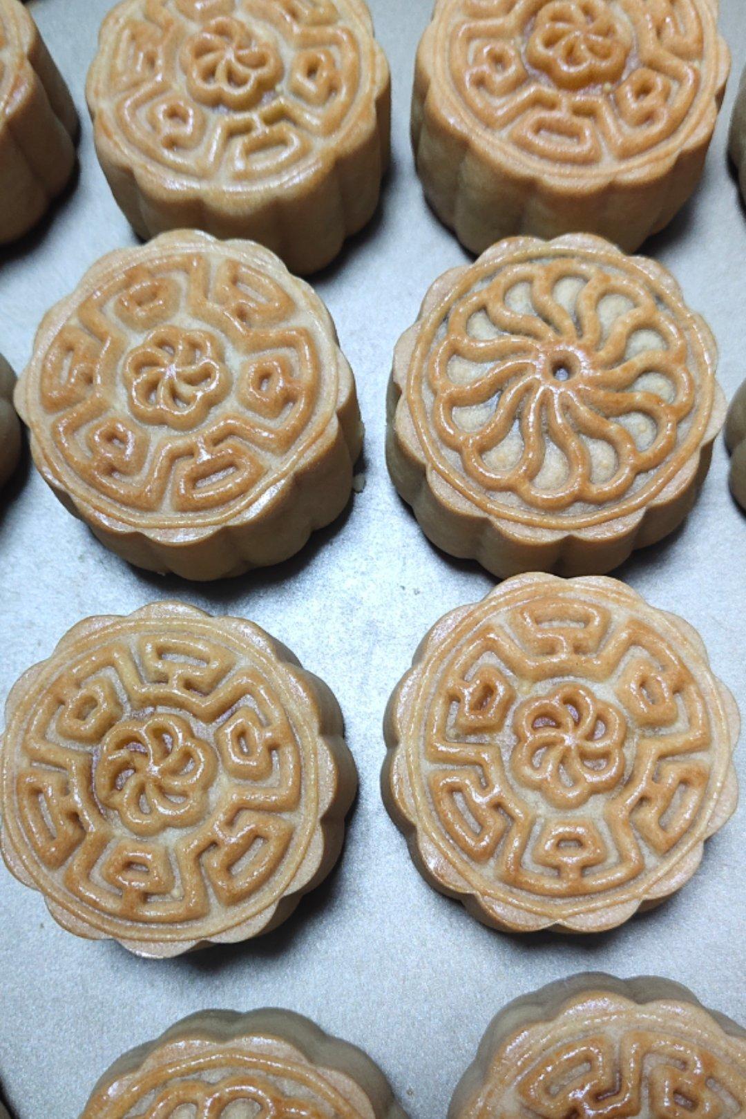 广式蛋黄月饼（75克、50克、各种规格都有）