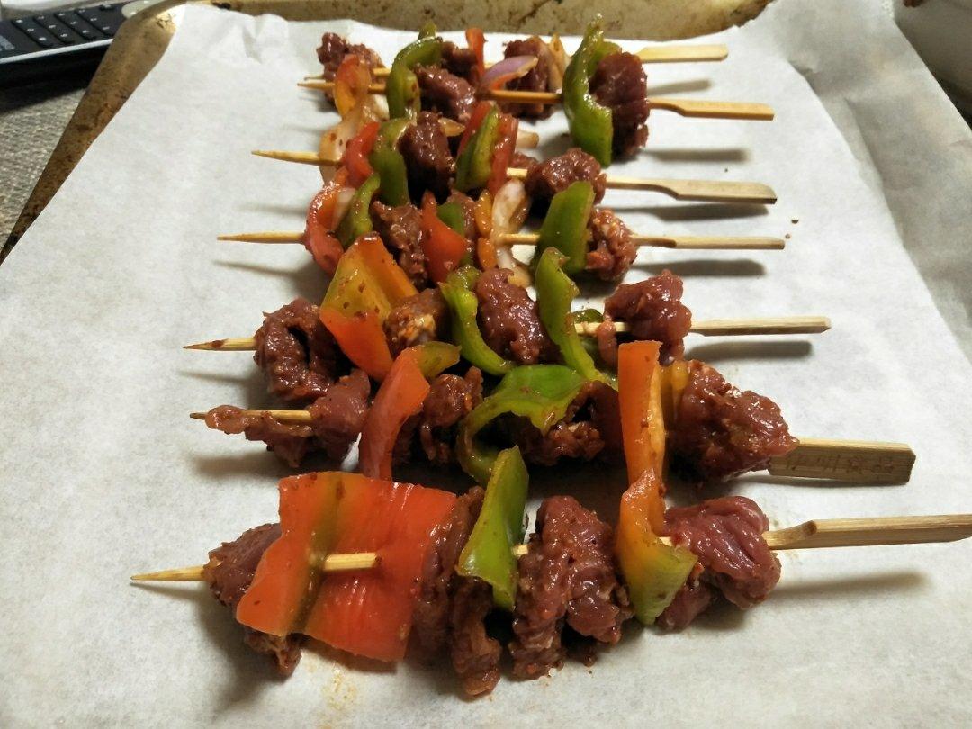 多彩牛肉串