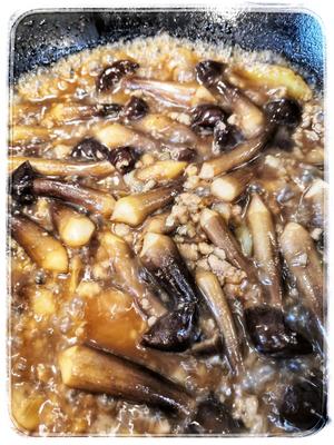 荷兰豆小炒黑鸡枞菌的做法 步骤7