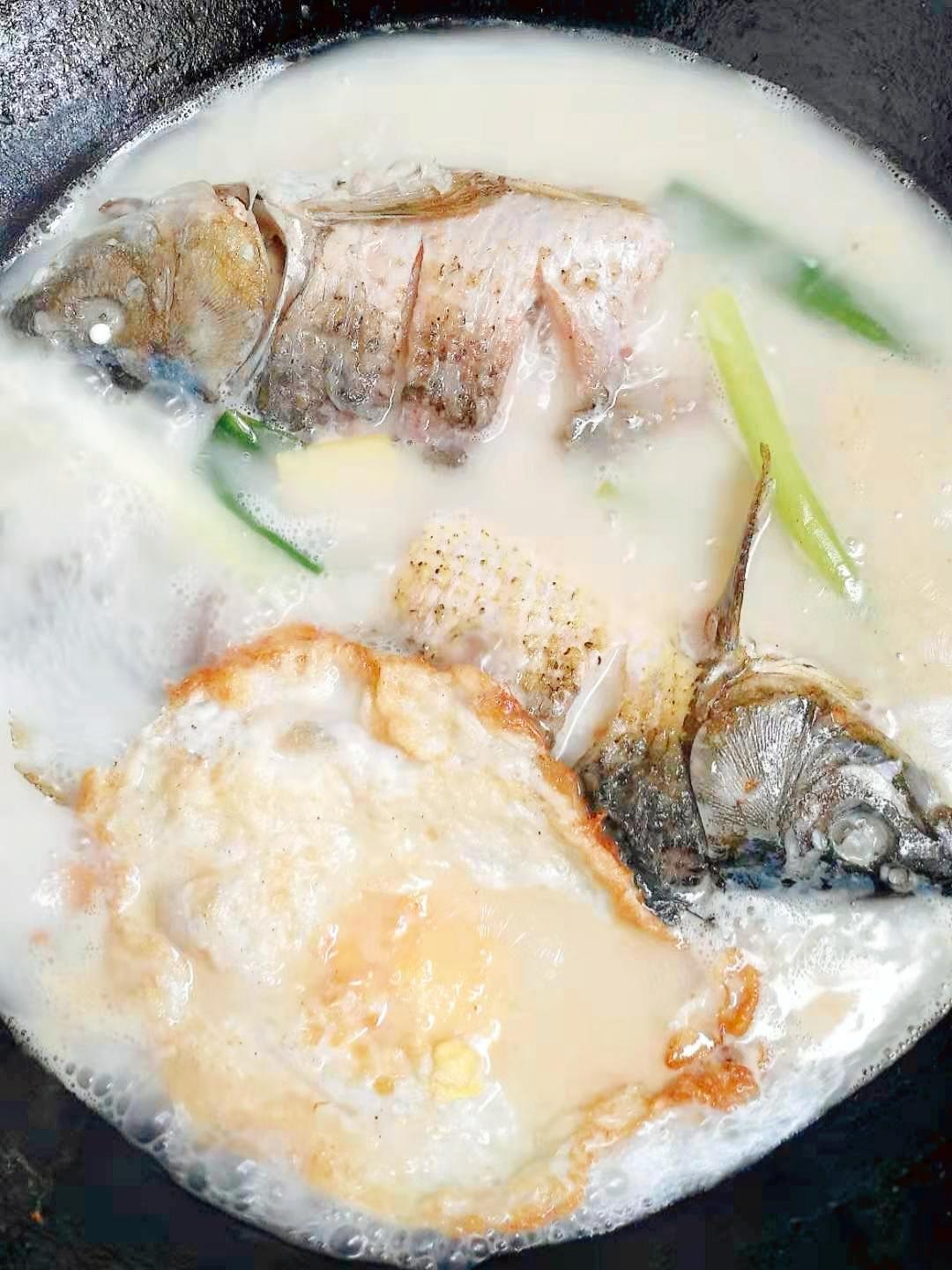 鲫鱼汤