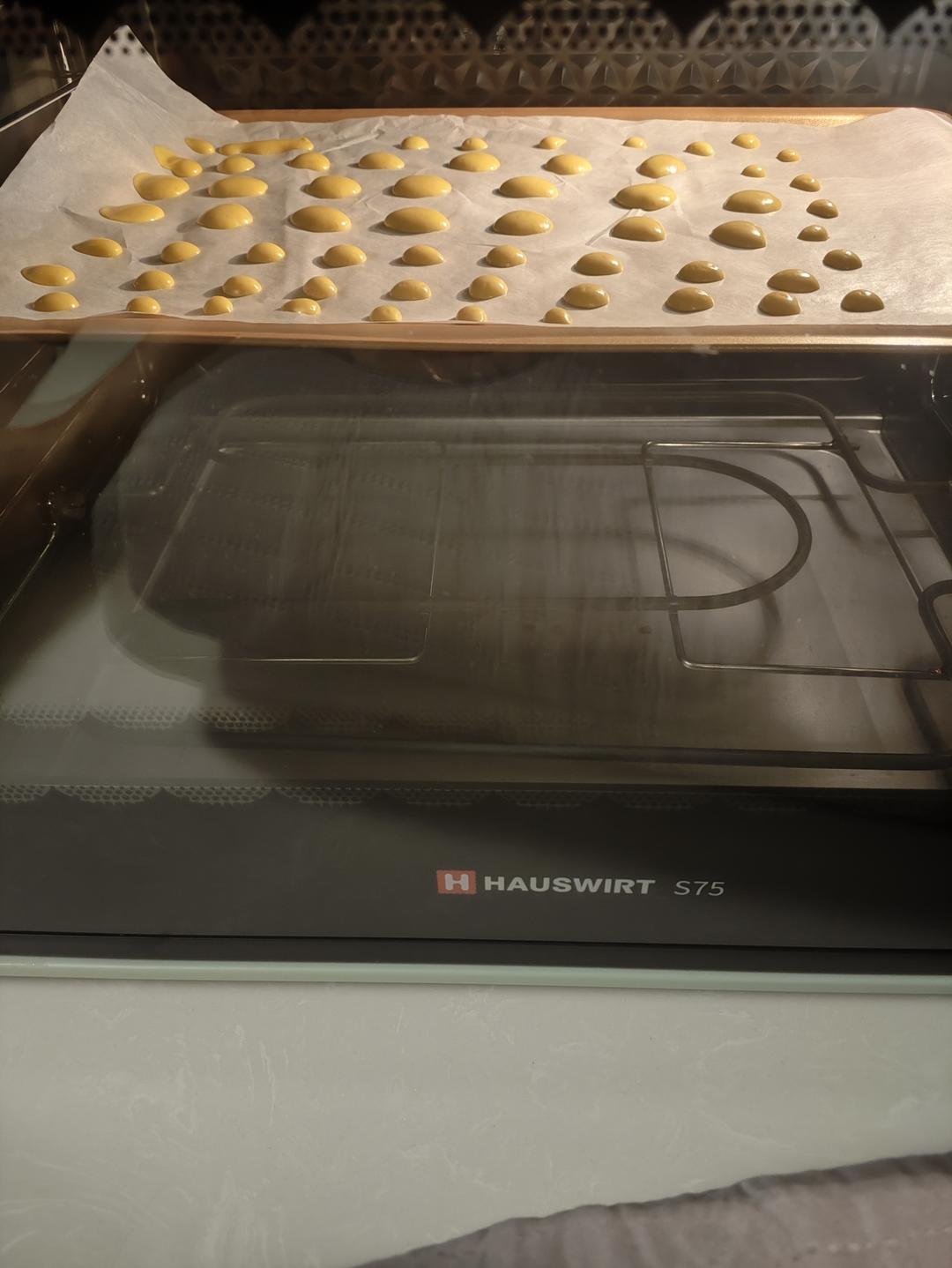 入口即化的无添加蛋黄溶豆