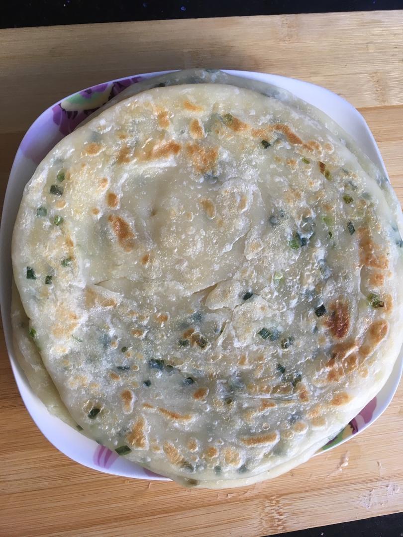 家常鸡蛋葱油饼 凉了也不硬 外酥里软 媲美早餐店 附细节视频详解