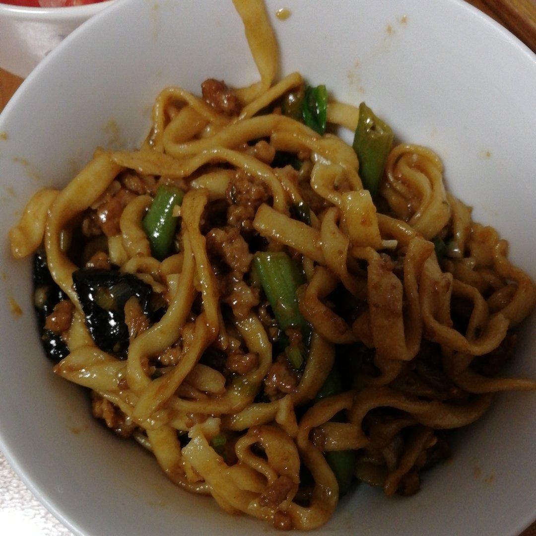 芸豆焖面（附万能的腌肉不老的办法）
