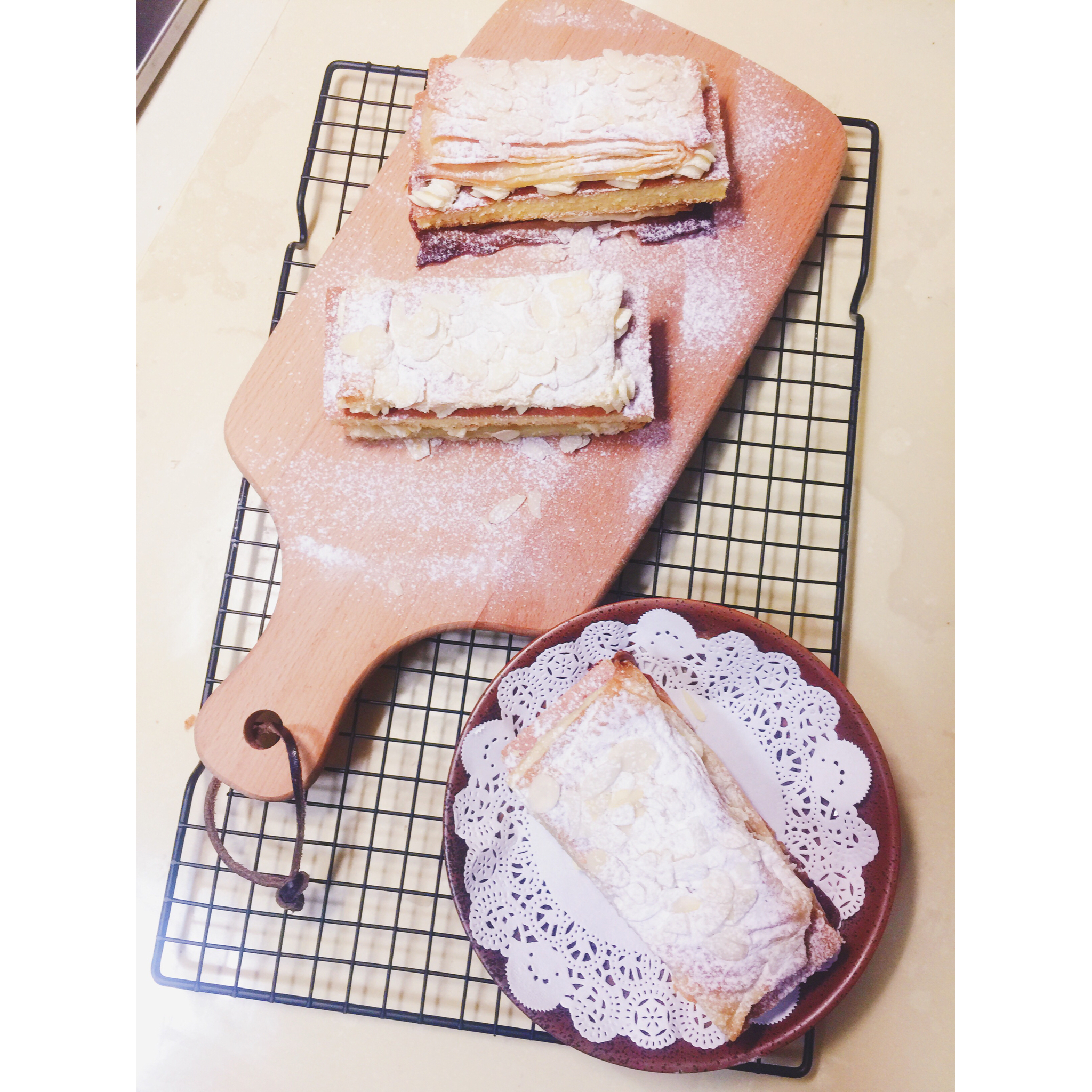 【君之】拿破仑酥（含千层酥皮、蛋糕片、奶油霜详细做法）