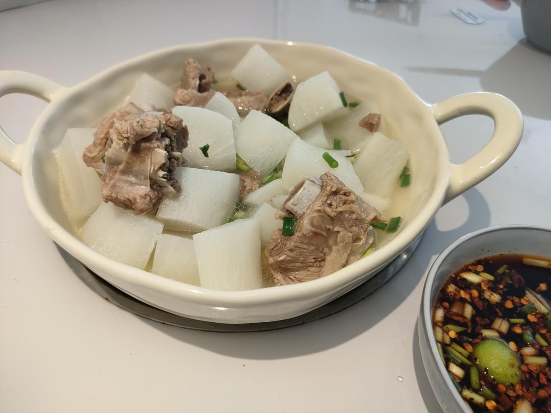 清炖排骨萝卜汤
