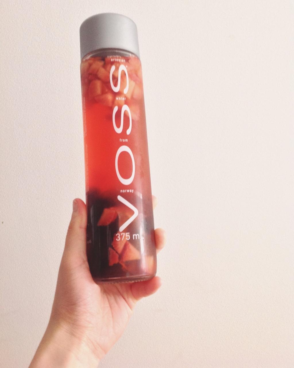 初夏的冷泡果茶