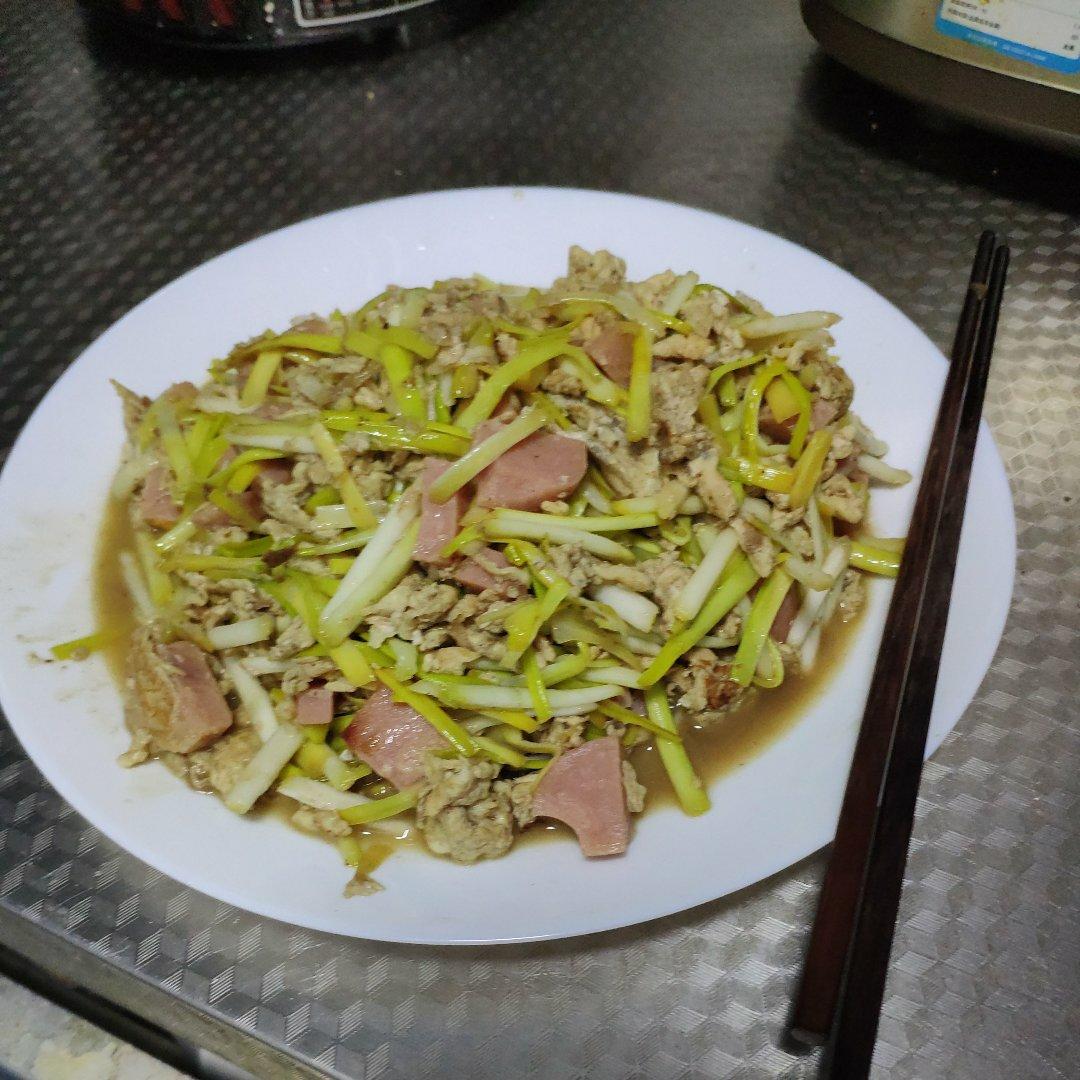 蒜黄炒鸡蛋
