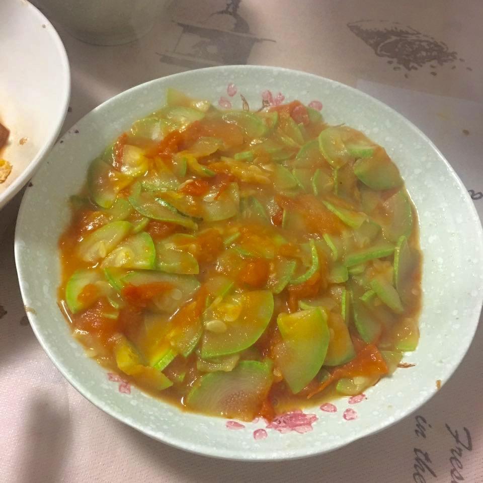 西红柿炒西葫芦