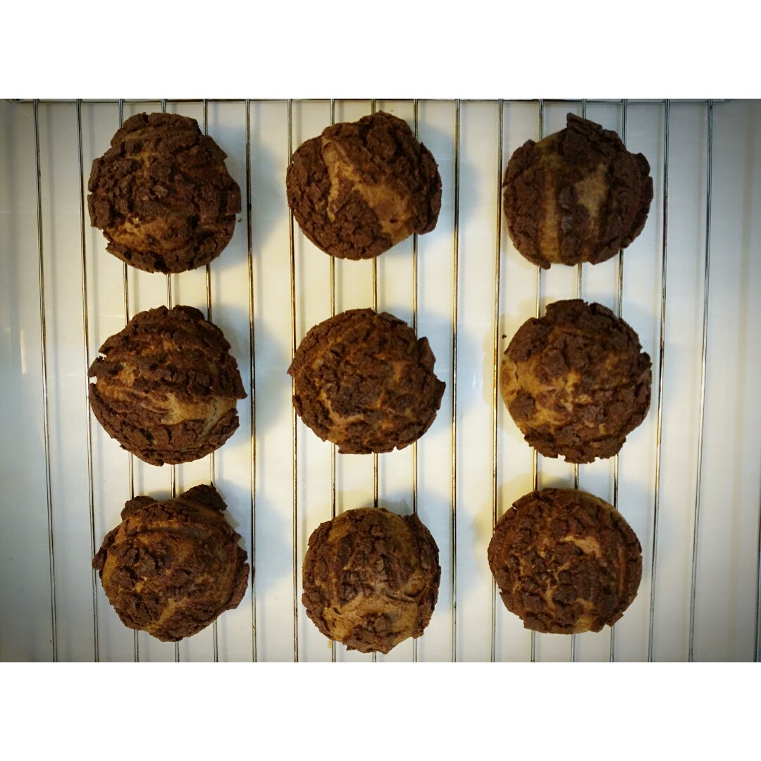 巧克力酥皮泡芙