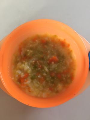 宝宝辅食：胡萝卜豌豆粥的做法 步骤4