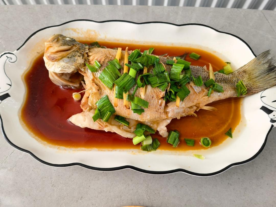 清蒸鲈鱼