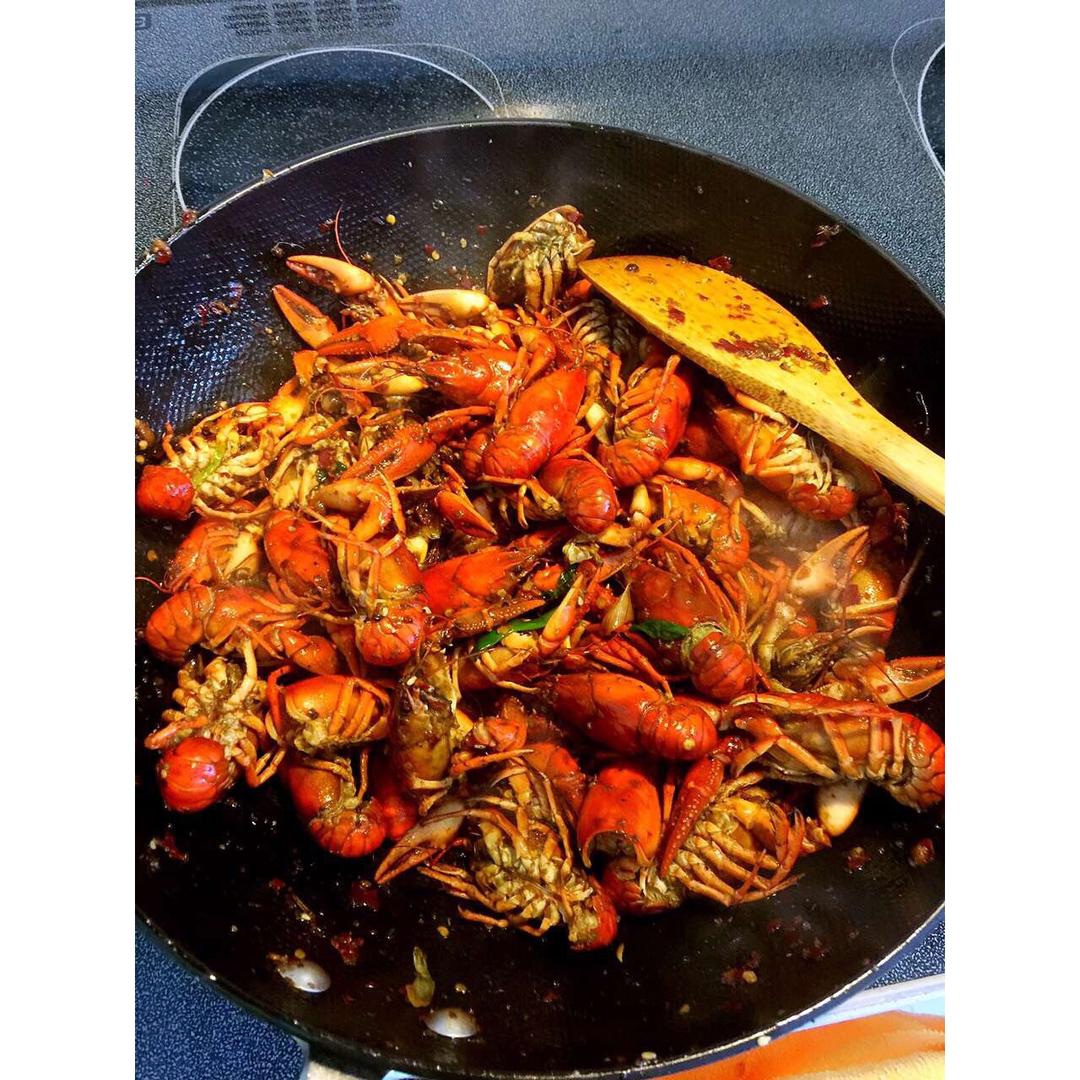 麻辣小龙虾