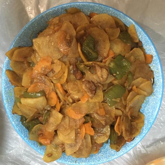 懒人版青椒胡萝卜土豆片