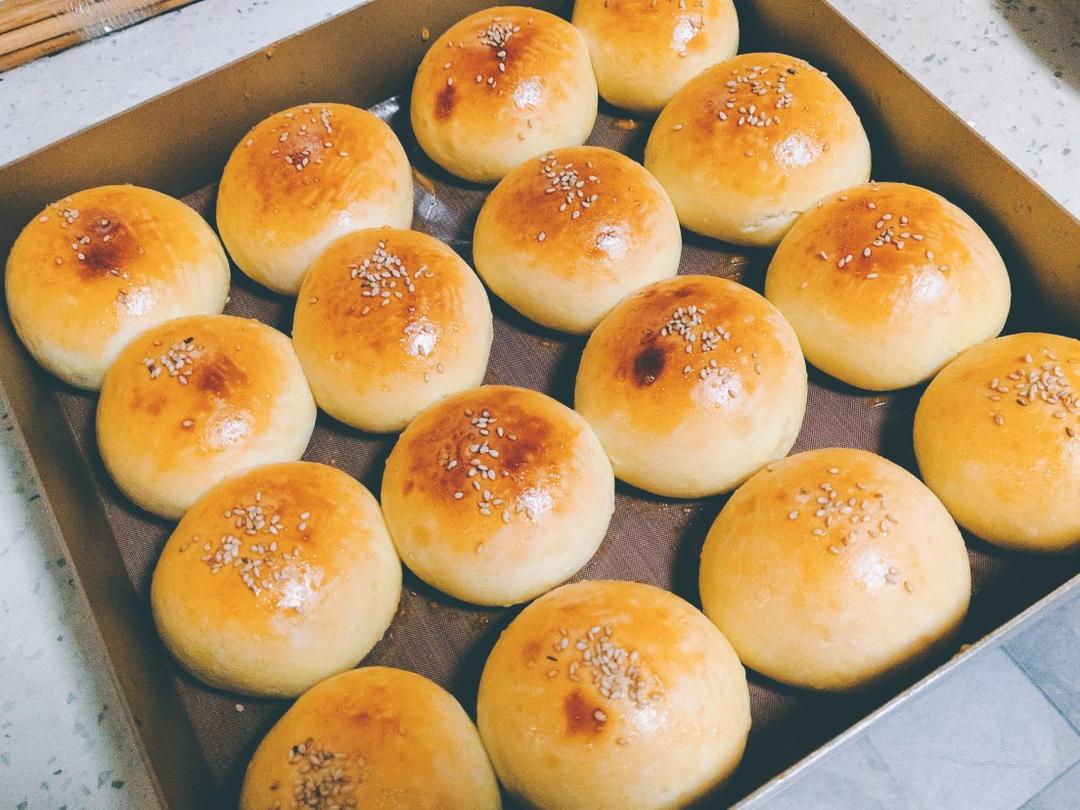 🥛超简单快手，柔软拉丝，一次发酵，牛奶小餐包