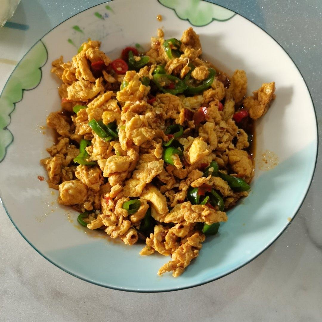 “东北yyds鸡蛋酱”太费米饭了！3步搞定超简单！