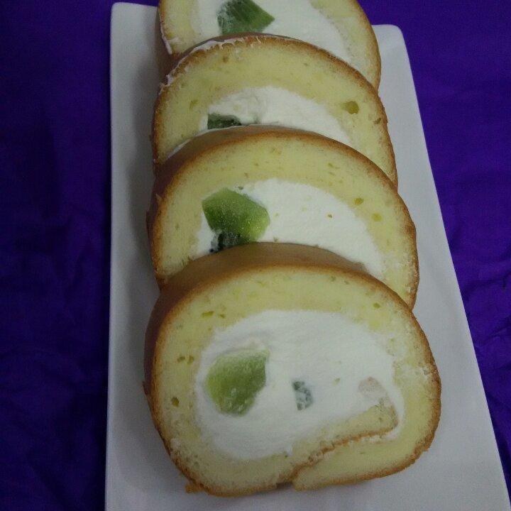 《Tinrry下午茶》教你做基础原味蛋糕卷