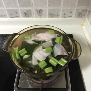 海带豆腐汤的做法 步骤1