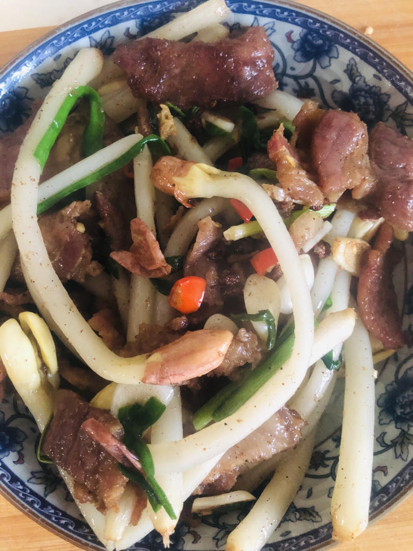 花生芽炒肉