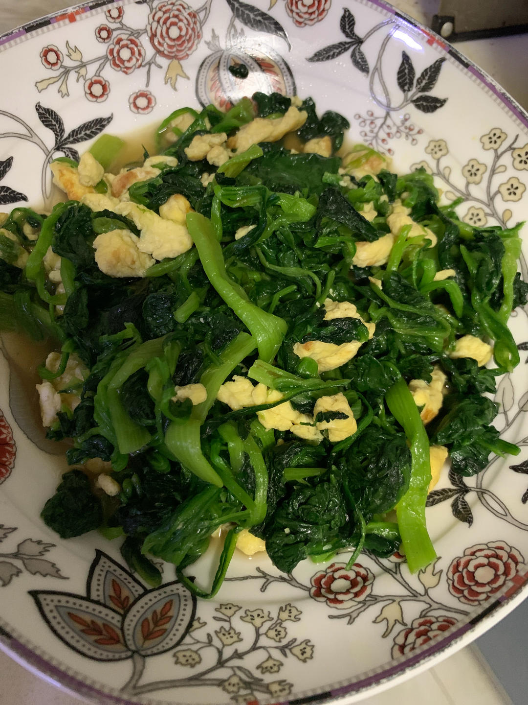 菠菜炒鸡蛋