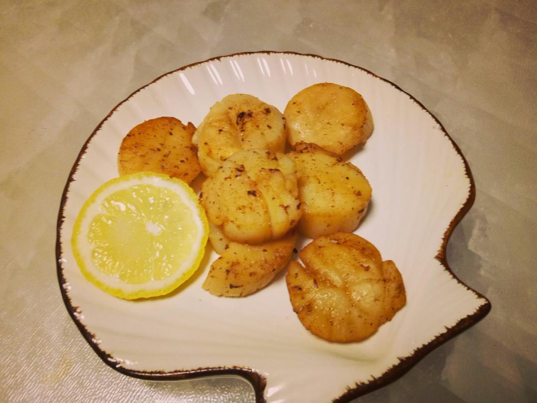 emilkmilk做的香煎黄油贝柱