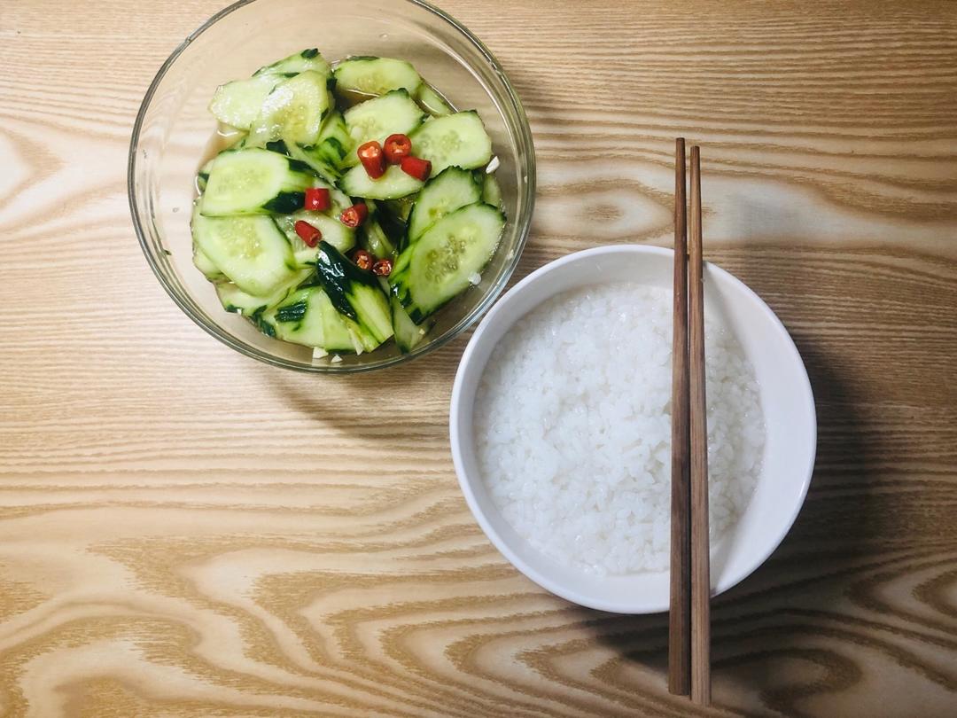 第1顿:西红柿黄瓜肉片汤