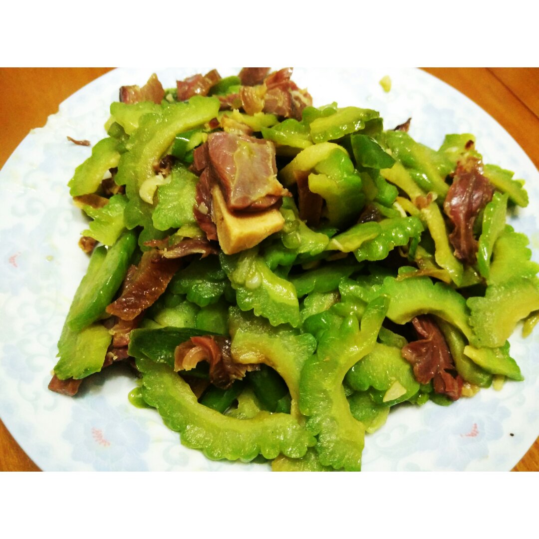 苦瓜炒肉