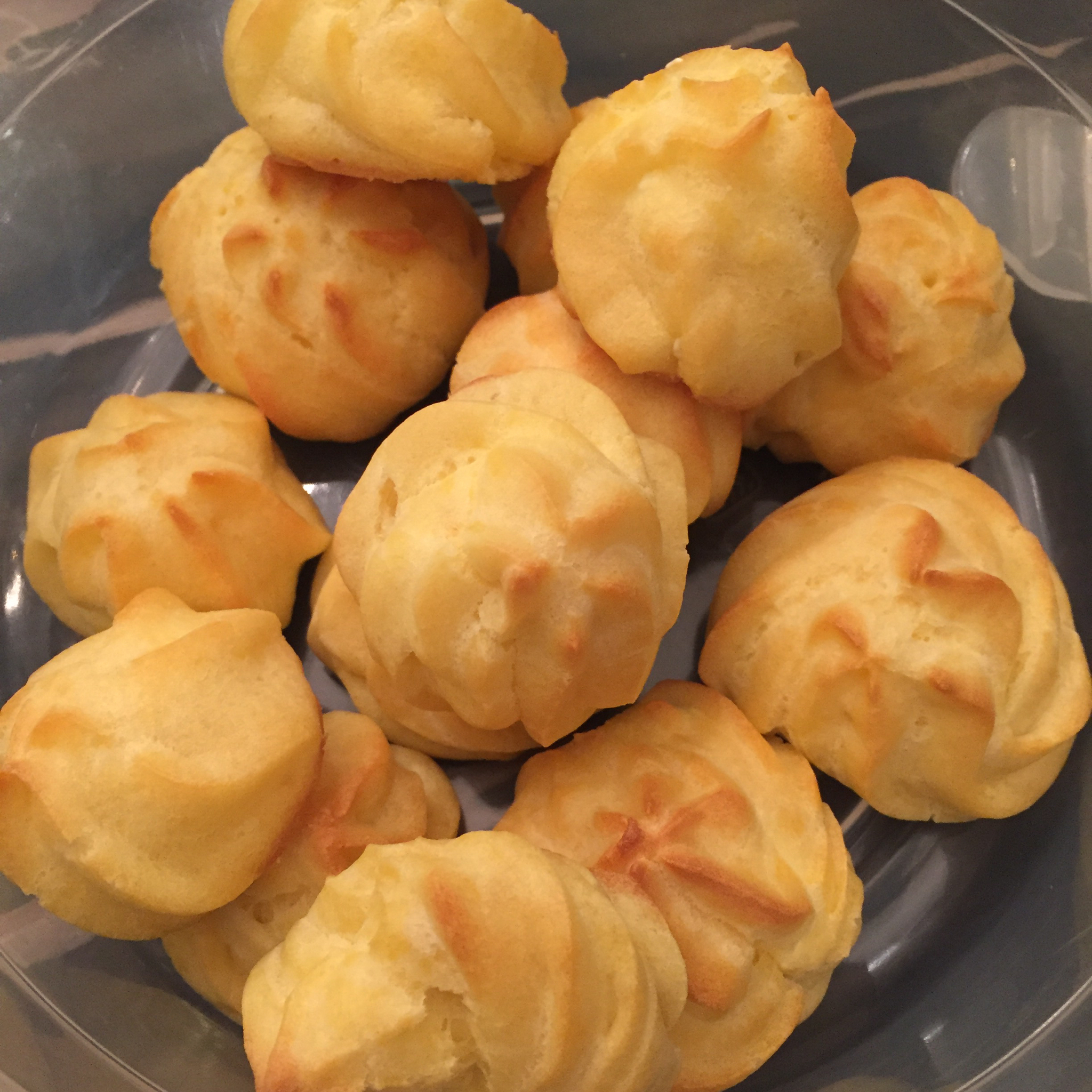 牛奶小露露做的奶油泡芙