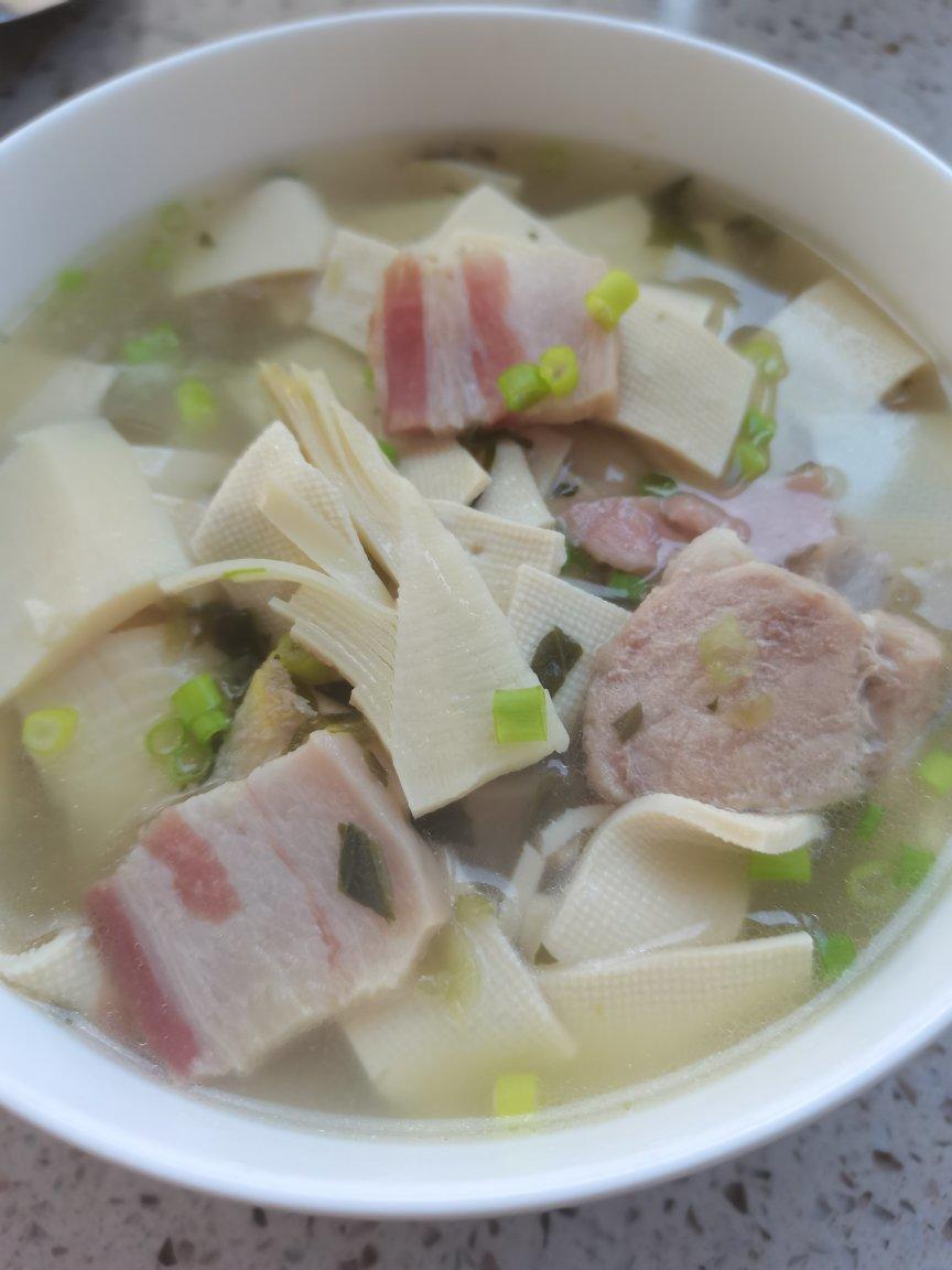 冬笋版腌笃鲜