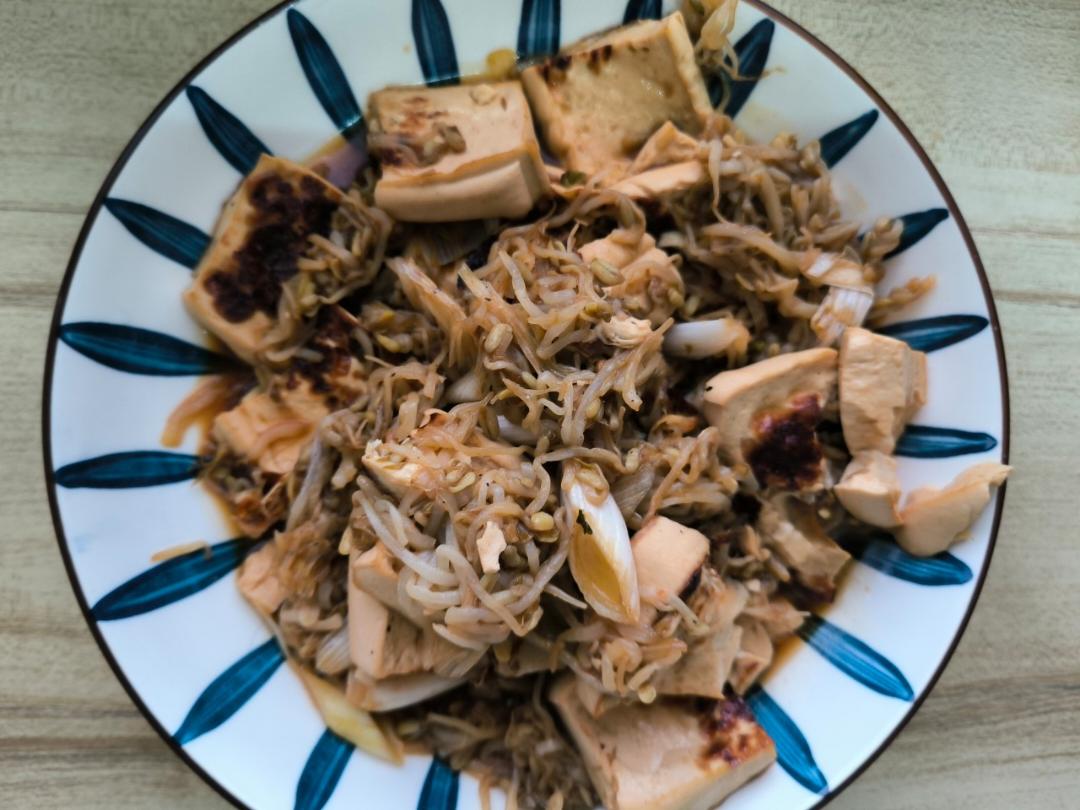 豆芽炒豆腐