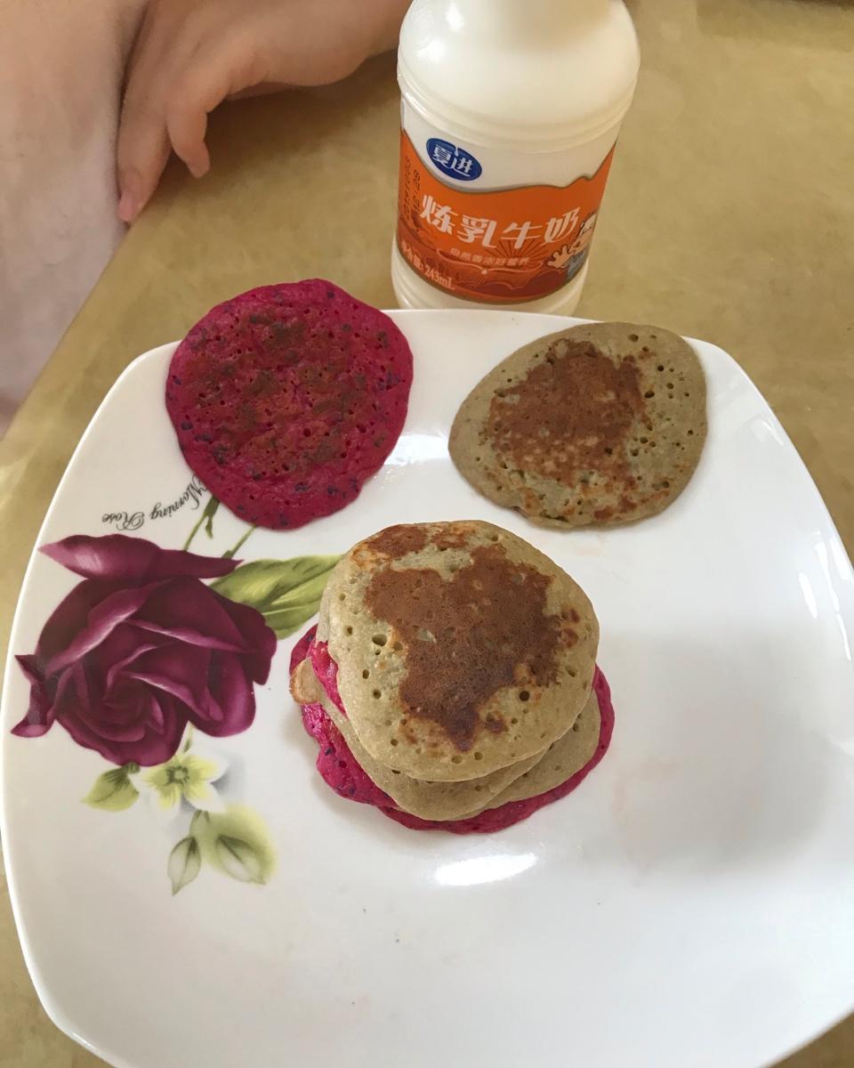 红心火龙果松饼
