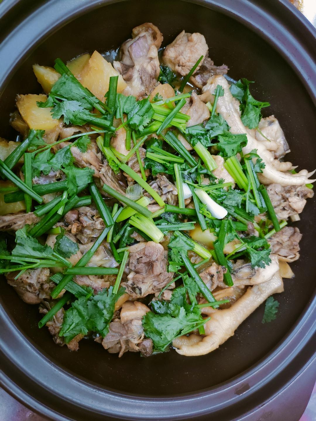 砂锅焖鸡
