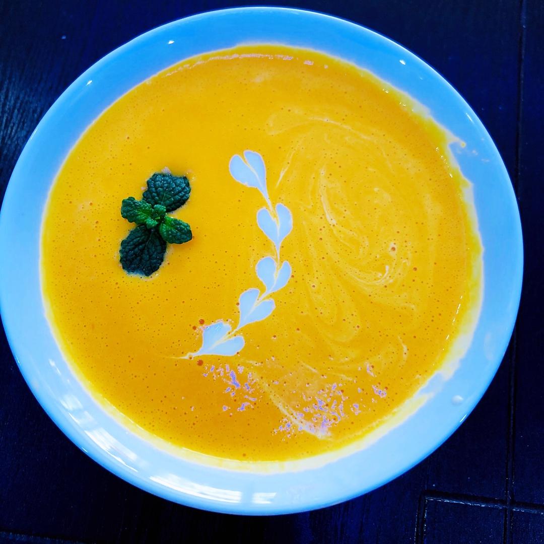 南瓜汤(超好吃又方便的南瓜汤)