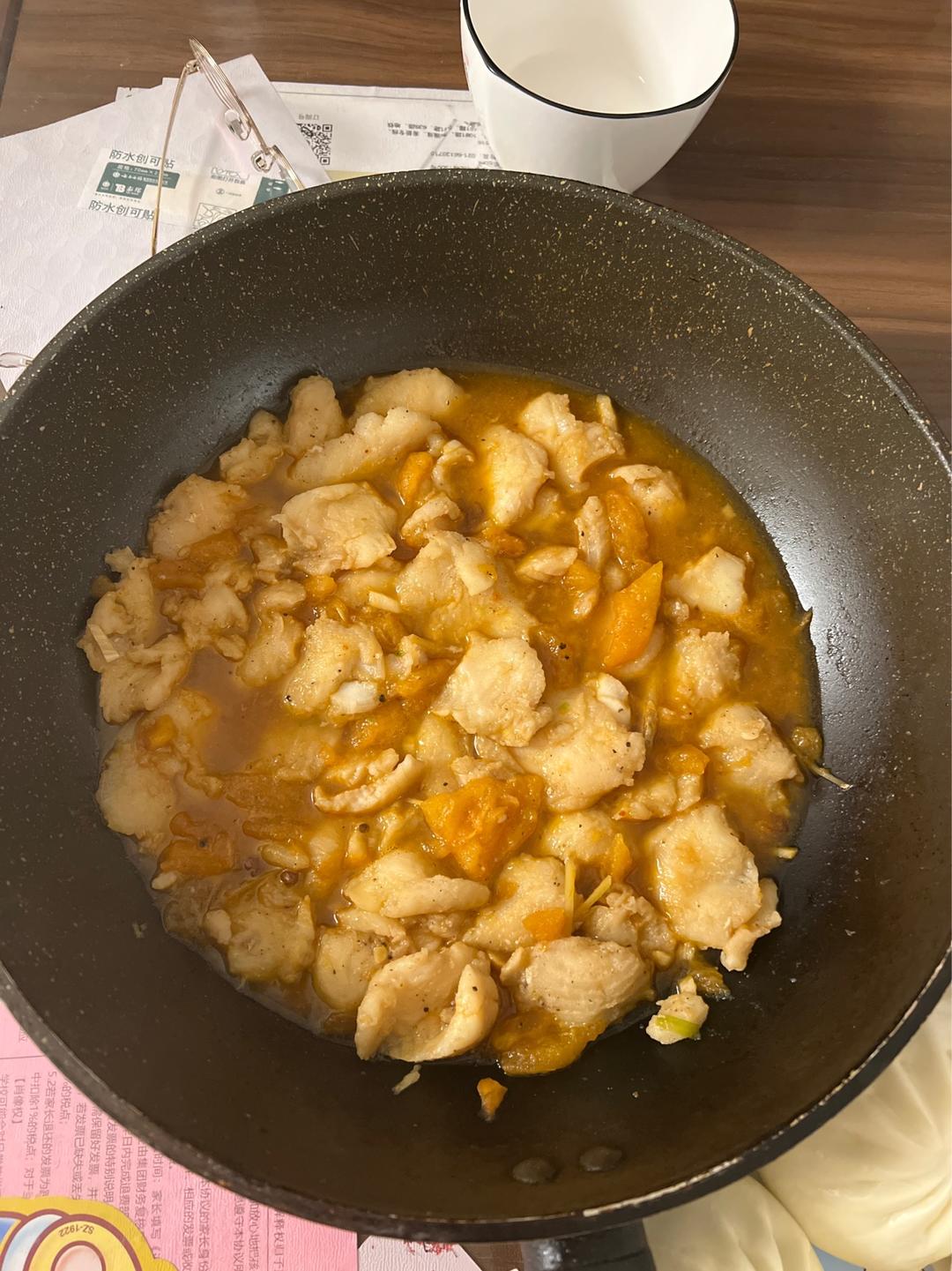番茄鱼巴沙鱼（也可以用番茄龙利鱼），番茄酱汁超浓郁，营养又下饭！