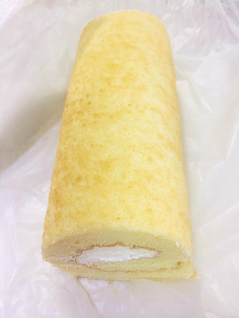 luosuoyatou做的戚风奶油蛋糕卷