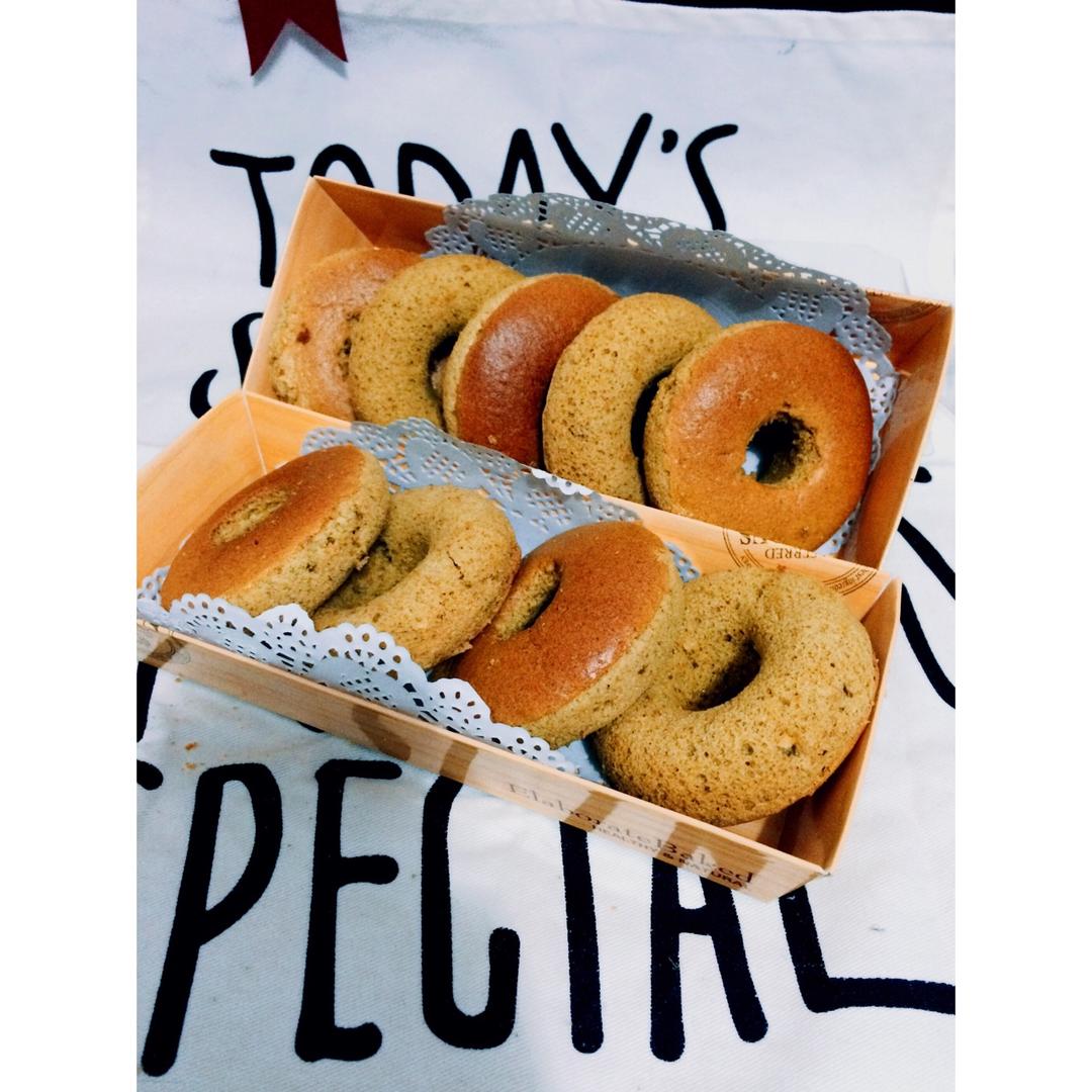 软绵绵的纸杯蛋糕