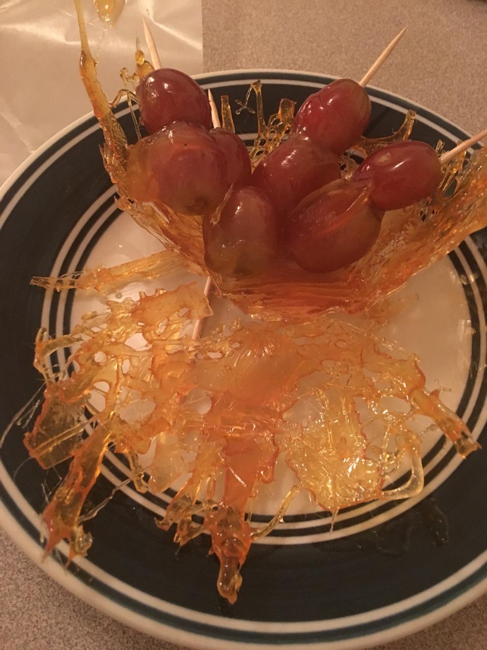 毛绒绒的绒做的糖丝碗