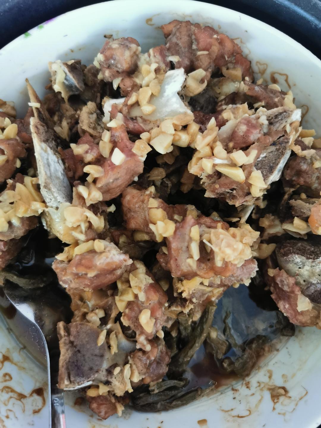 排骨怎么蒸才嫩？第一步先焯水就错了，记住这个窍门排骨嫩滑多汁