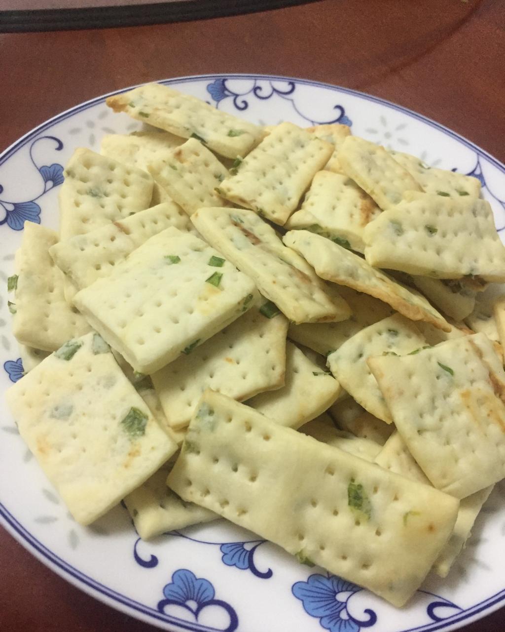 无糖香葱苏打咸饼干