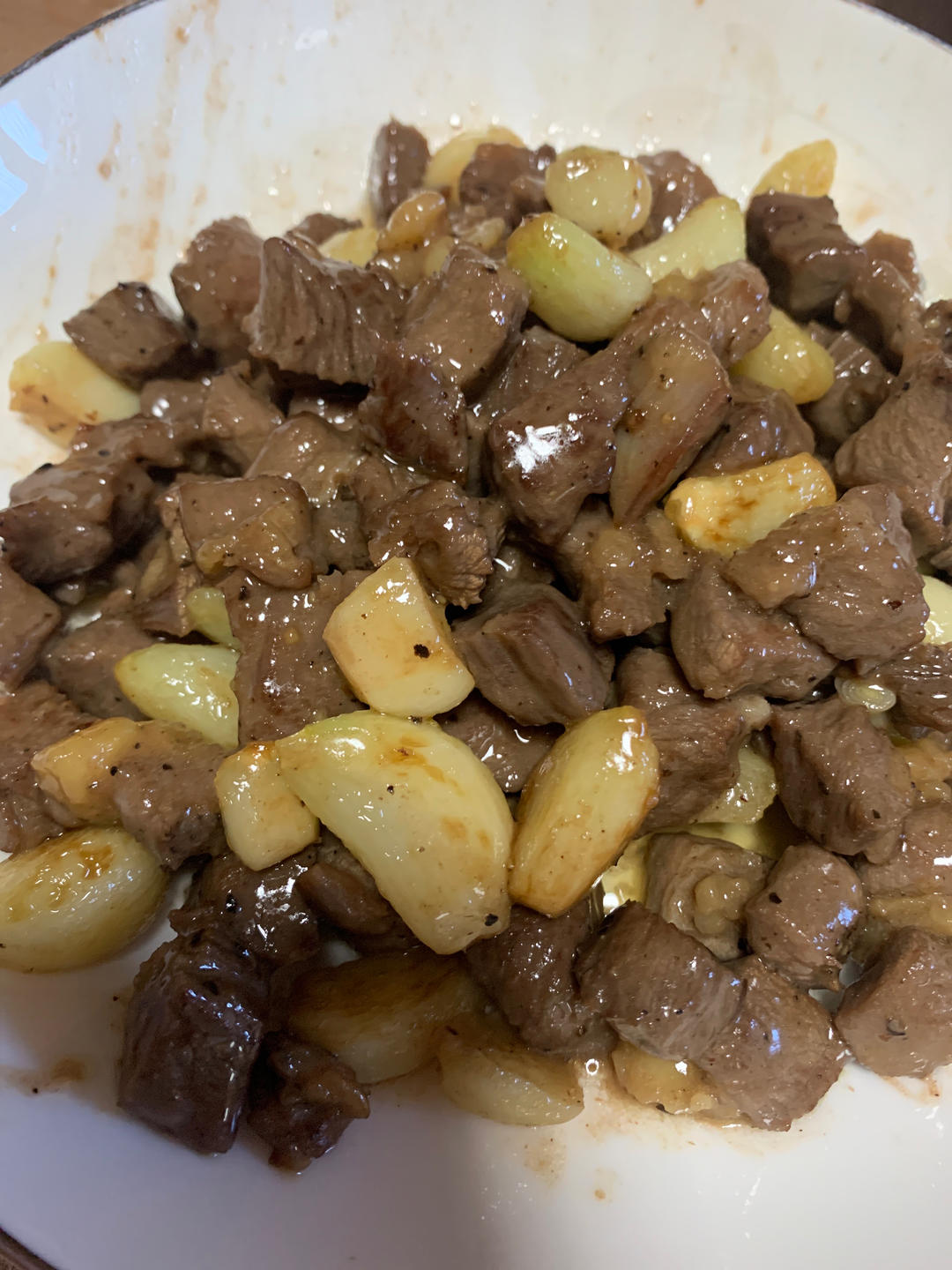 好吃到舔盘的蒜香黑椒牛肉粒