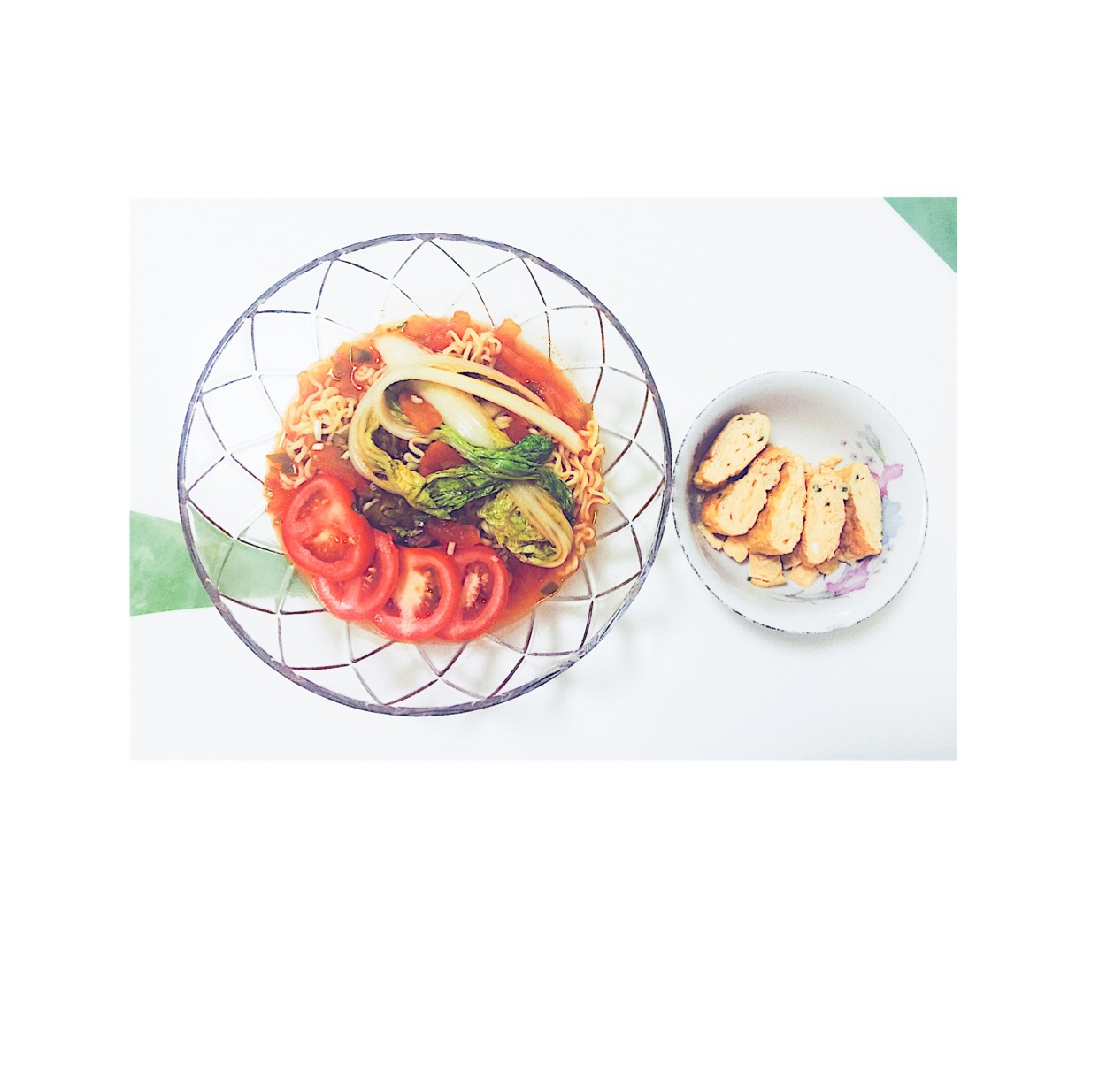 满足食欲的深夜秘密 森系浓香泡面