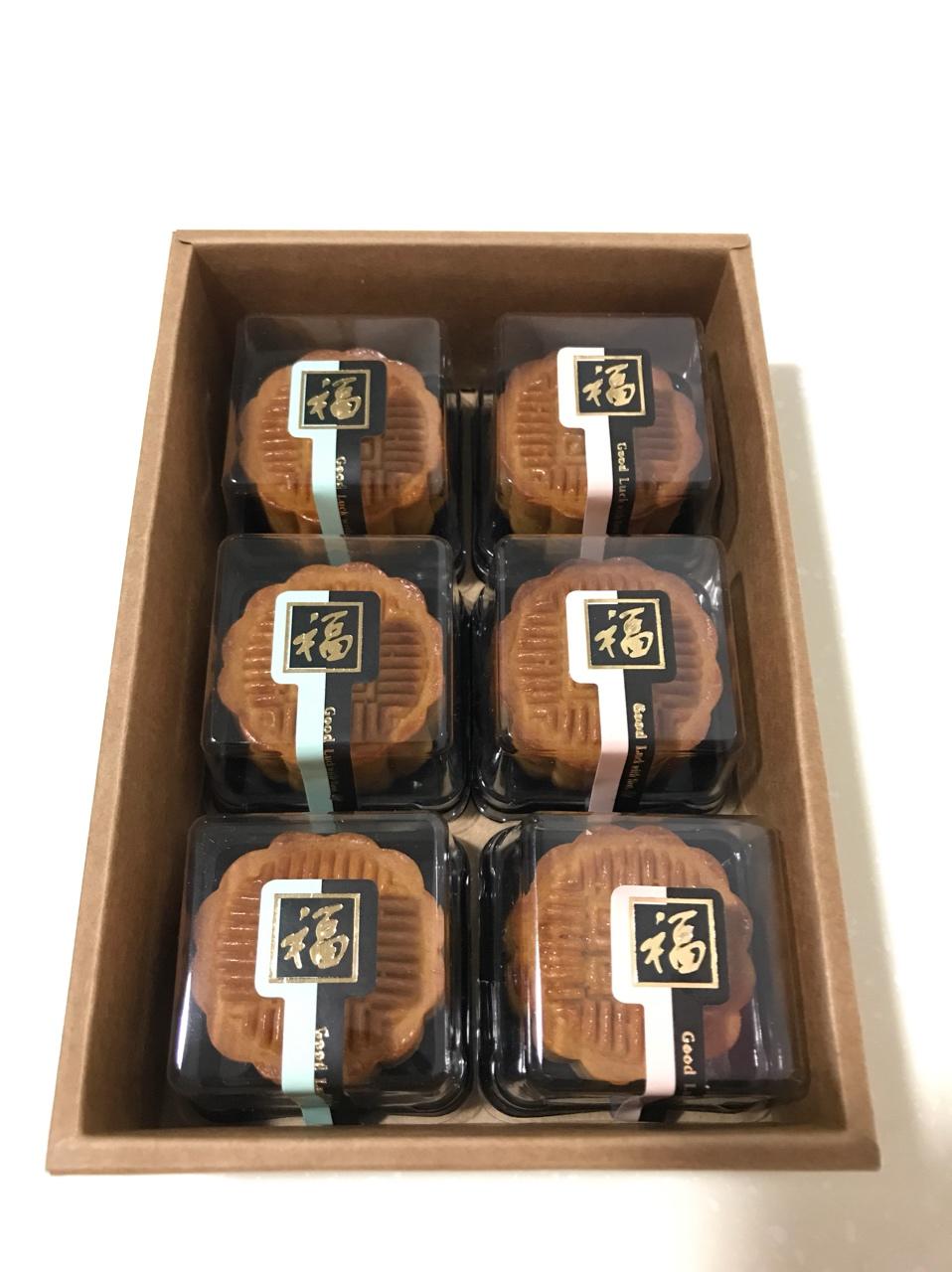 广式月饼—蛋黄莲蓉月饼