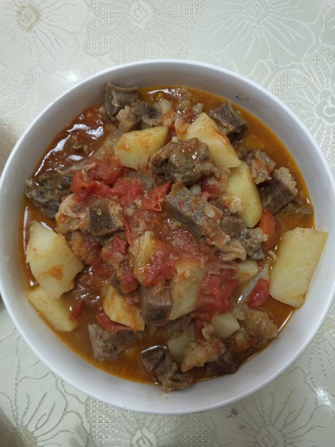 老丁的私房菜-番茄牛腩煲