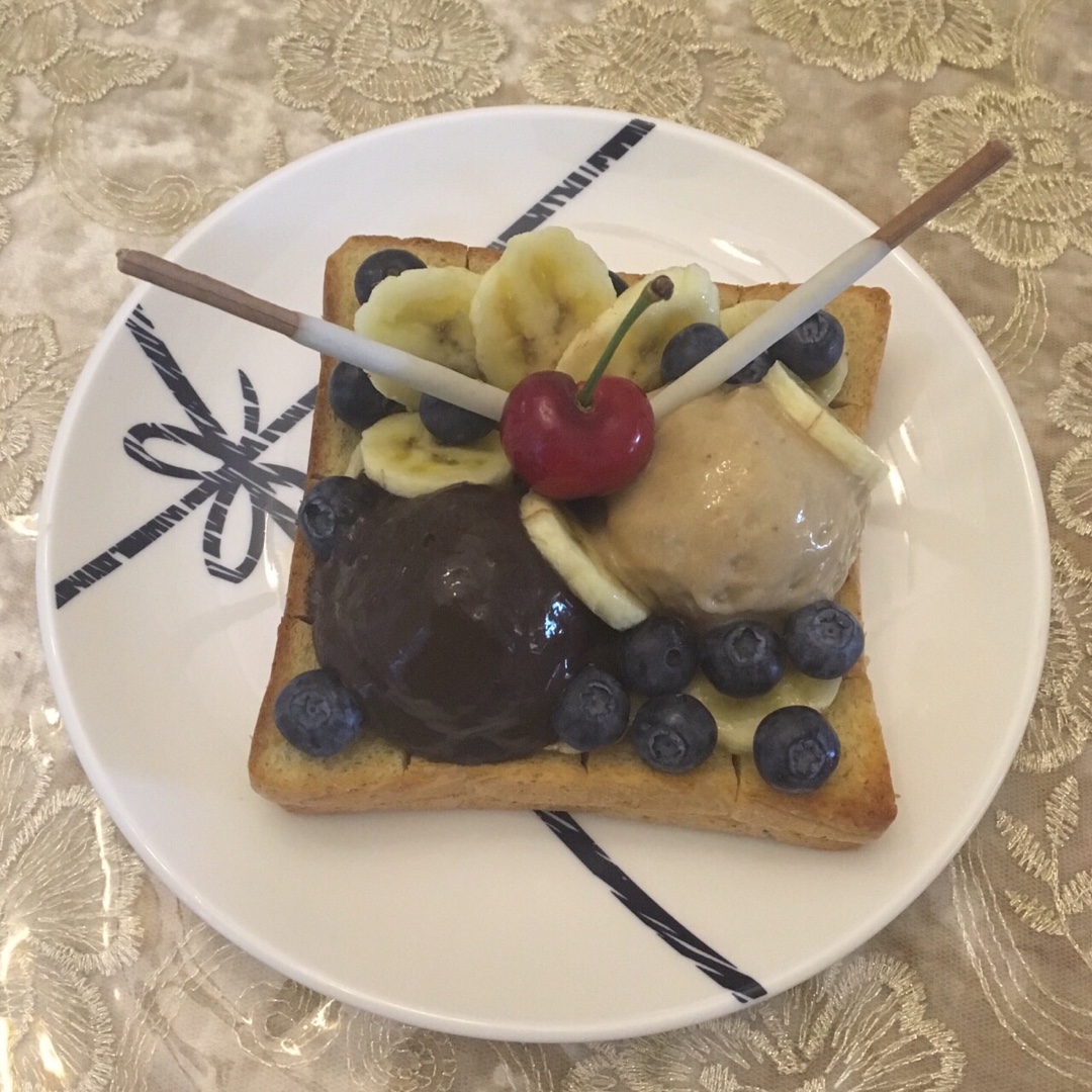 面包诱惑 / 冰淇淋厚多士（快手免烤箱版）