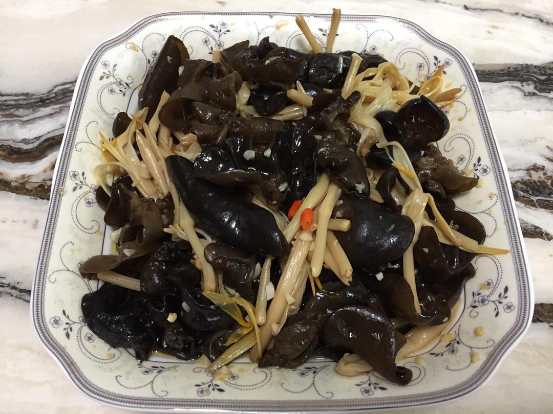 凉拌木耳黄花菜