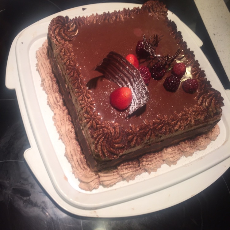 巧克力生日蛋糕